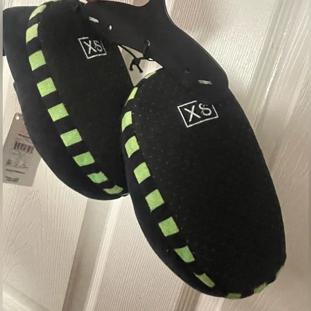 Kids Halloween Witch Slippers - Black‎ and Orange